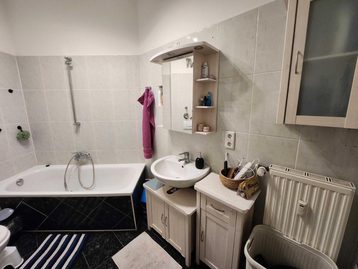 One Private Room Available In A Two Room Apartment In Tegel, Βερολίνο Εξωτερικό φωτογραφία